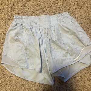 Lululemon hotty hot short